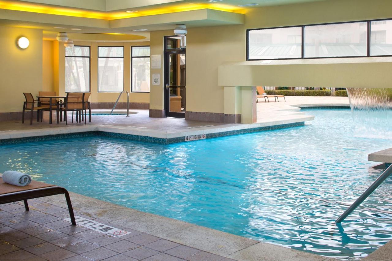 Courtyard By Marriott Orlando Lake Buena Vista In The Marriott Village Екстер'єр фото